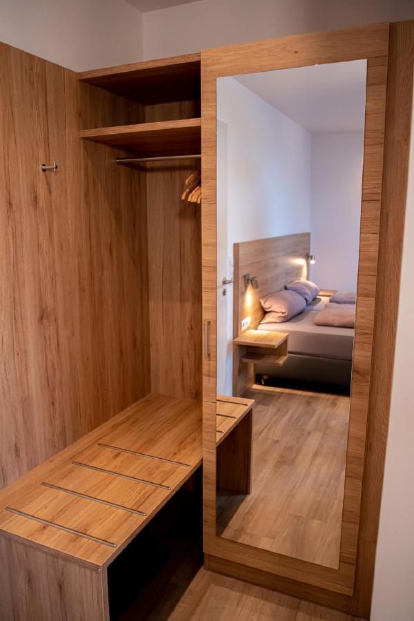 Gästezimmer Düll Dettelbach Exterior foto